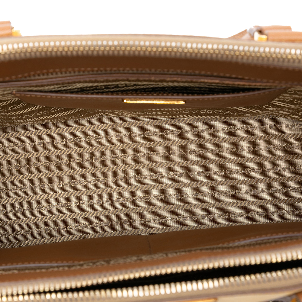 Pre-Loved Prada Medium Bicolor Saffiano Lux Galleria Double Zip Satchel - Picture 4 of 7